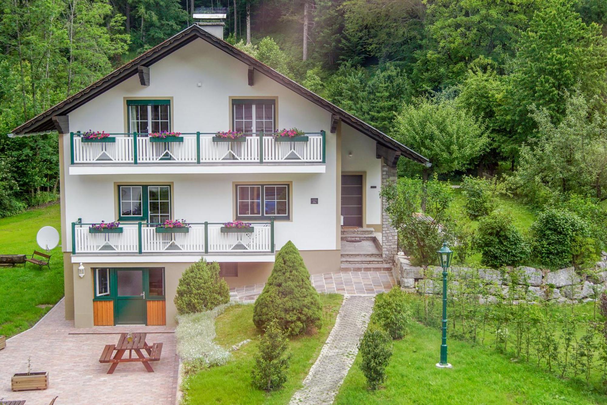 Waldruhe - Bett, Fruehstueck & Ein Laecheln Bed & Breakfast Bad Aussee Exterior photo
