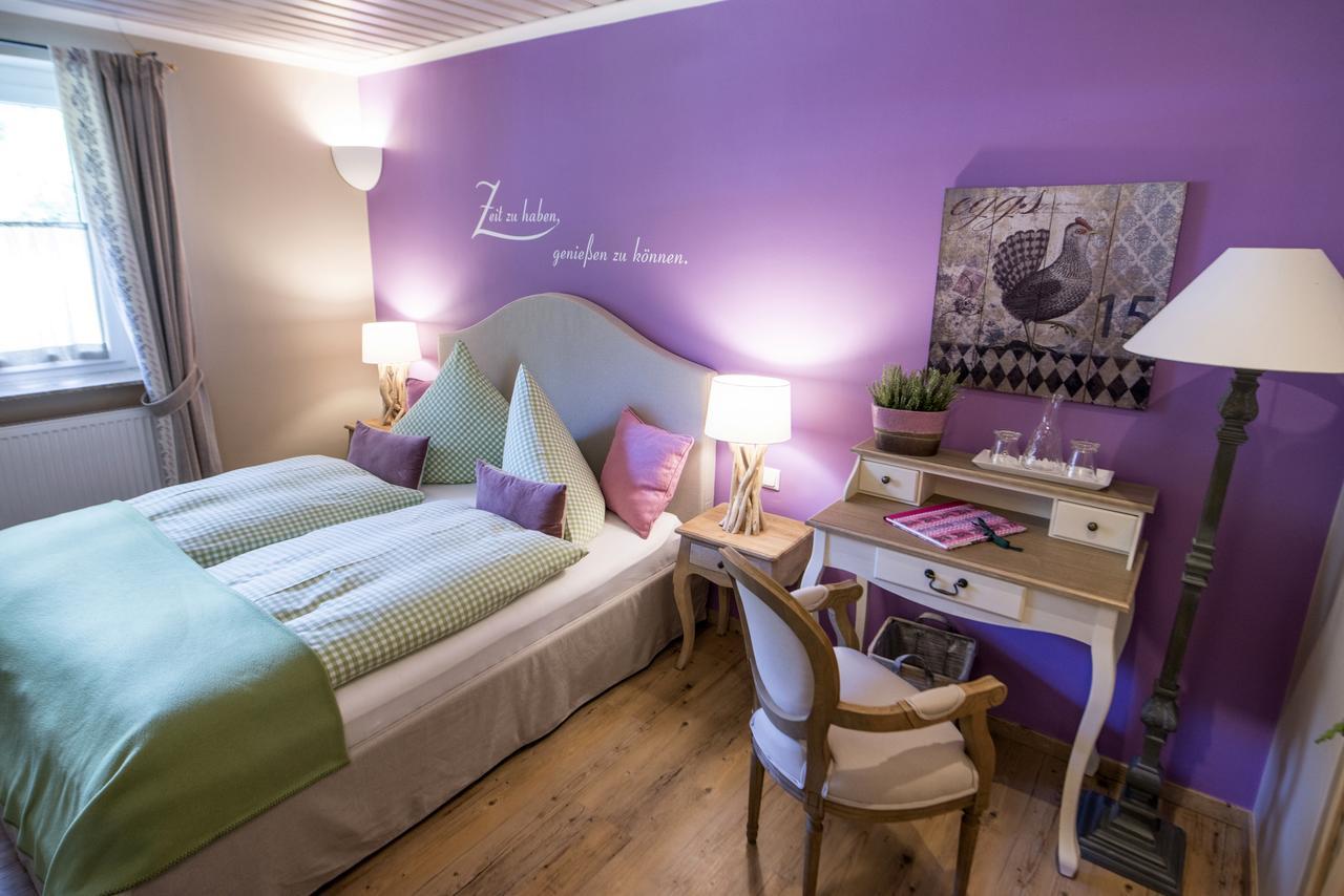 Waldruhe - Bett, Fruehstueck & Ein Laecheln Bed & Breakfast Bad Aussee Exterior photo